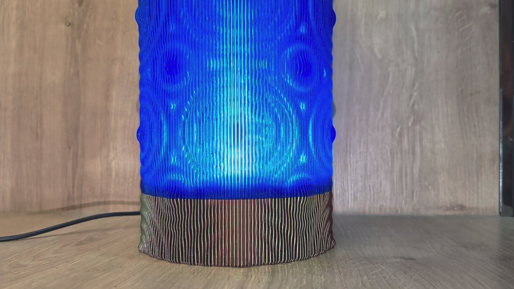 Moderne LED-Tischlampe im faszinierenden 3D-Wellen-Design